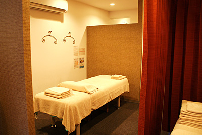 桜木町のマッサージ治療院CHIKARAの個室
